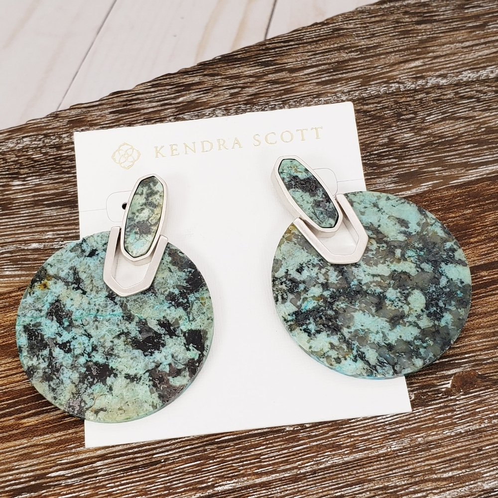 Kendra Scott Didi Earrings - Picture 2 of 7